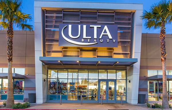 US Beauty (ULTA) – Beauty’s smile lifts up, both for the brands and retailers US Beauty (ULTA) – Beauty’s smile lifts up, both for the brands and retailers