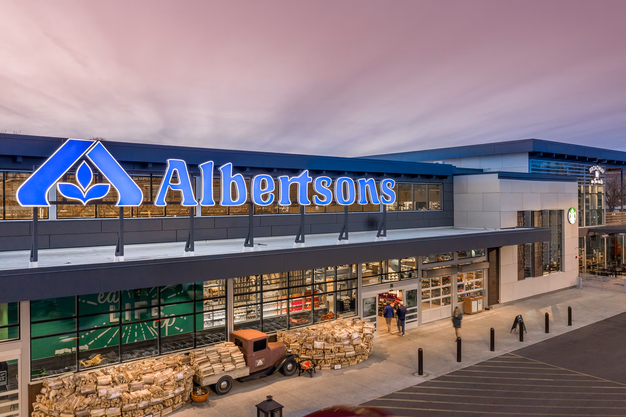 Albertsons Companies – More price investments ahead to rebuild share-of-stomach