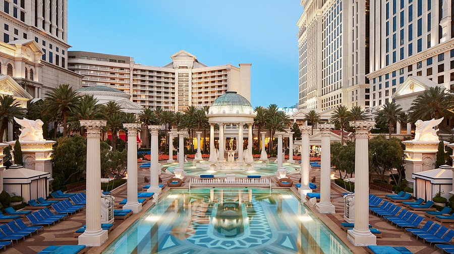 Vegas having a tough summer, except those with swimming pools